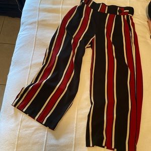 Pant wide , ZARA brand never used , no damage, SIZE  S